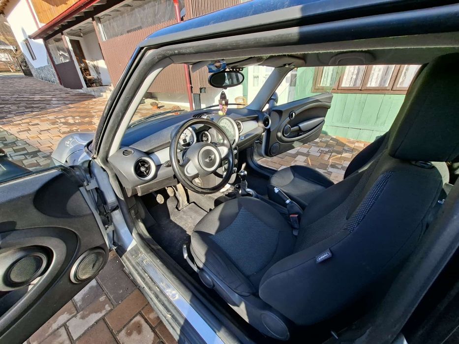 Mini Cooper 1.6 Benzină