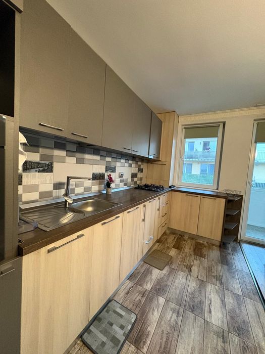 Apartament de închiriat, zona Eroilor, Floresti, 64 mp, balcon închis 9mp.