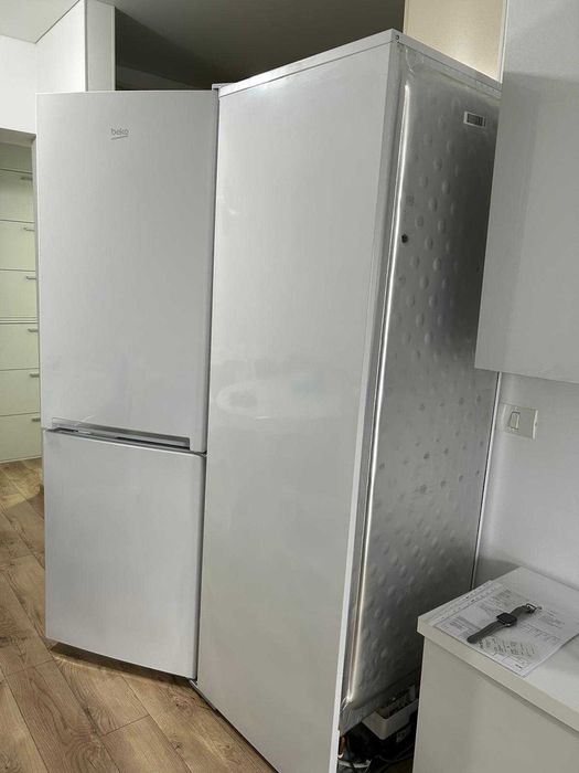 Combina frigorifica Frigider BEKO 366K40WN 343 L
