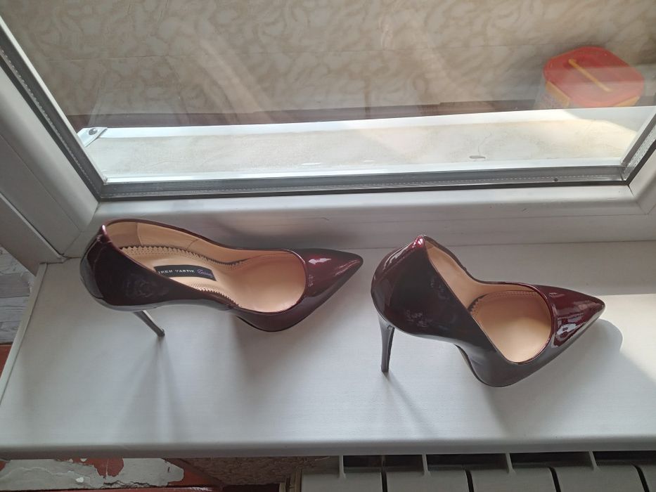 Туфли вечерние,новые