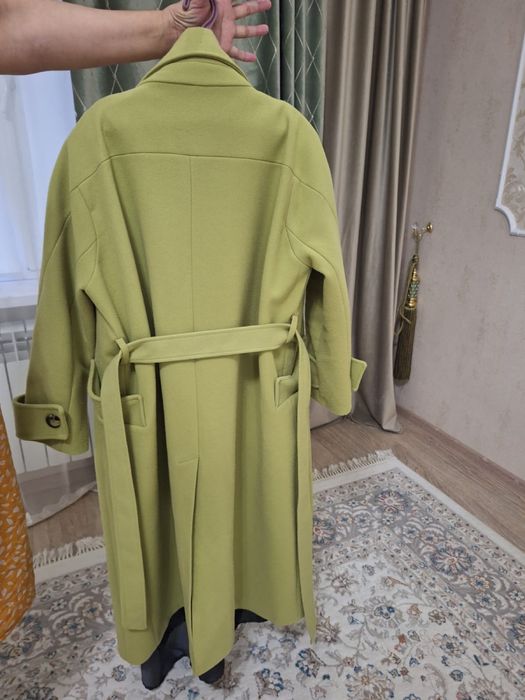 Пальто сатамын демисезон