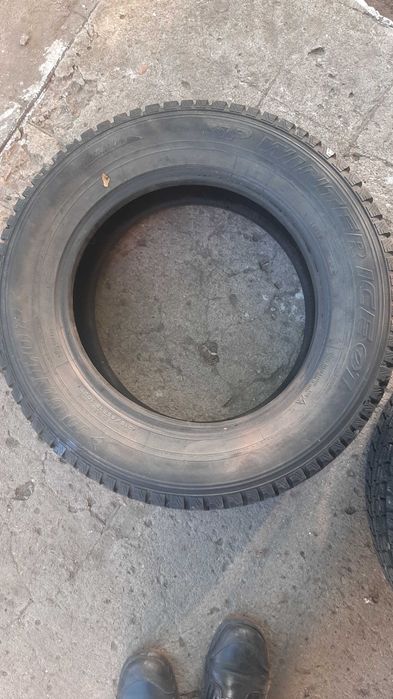 Продам резину  4 балона DUNLOP