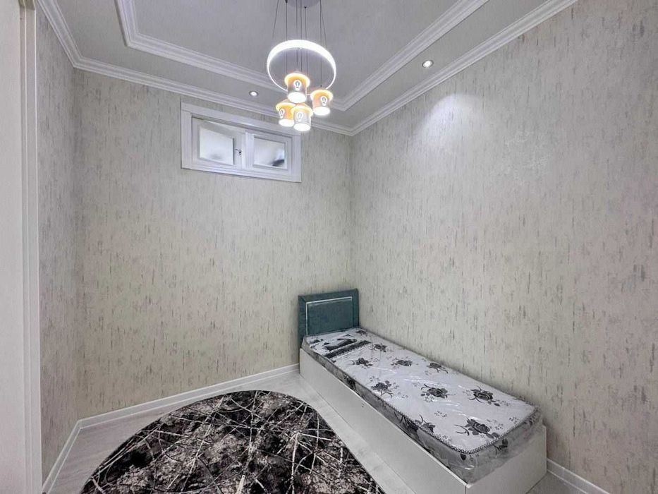 С ПРЕКРАСНЫМ ДВОРИКОМ!  3х комнатная квартира на 3 этаже Октябрьская