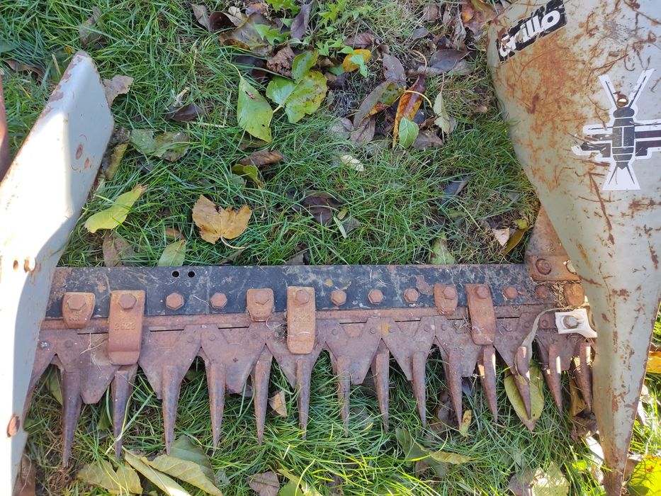 Vinde masă cositoare