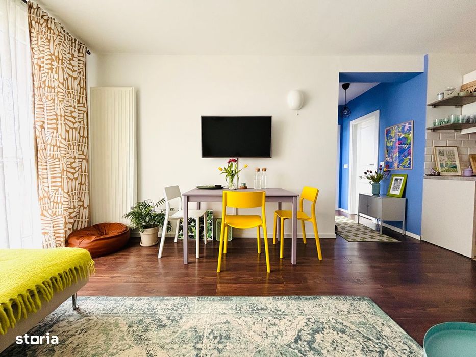 ADORA FOREST: 2 camere + birou, vedere panoramică, parcare inclusă