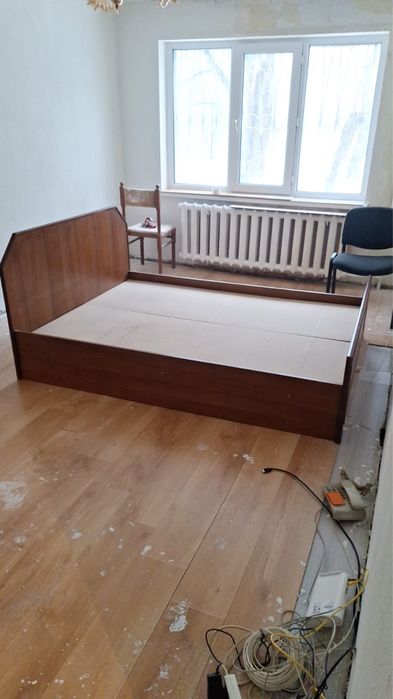 Продам кровать 1,4 на 1,90