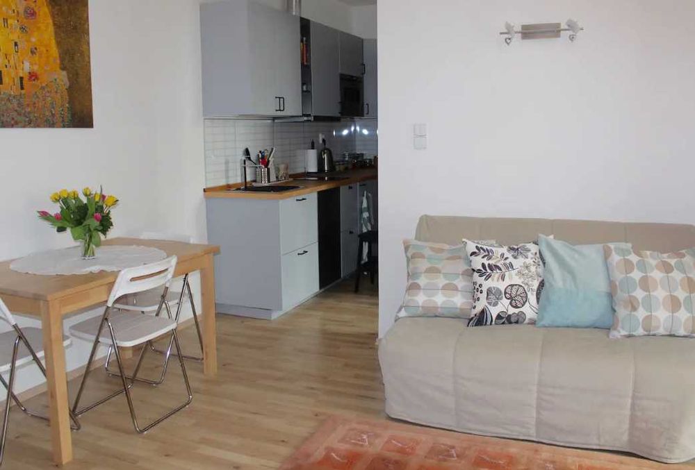 Дава се под наем Двустаен апартамент в Пловдив, Тракия - 70 кв.м за 306 € - Снимка #2