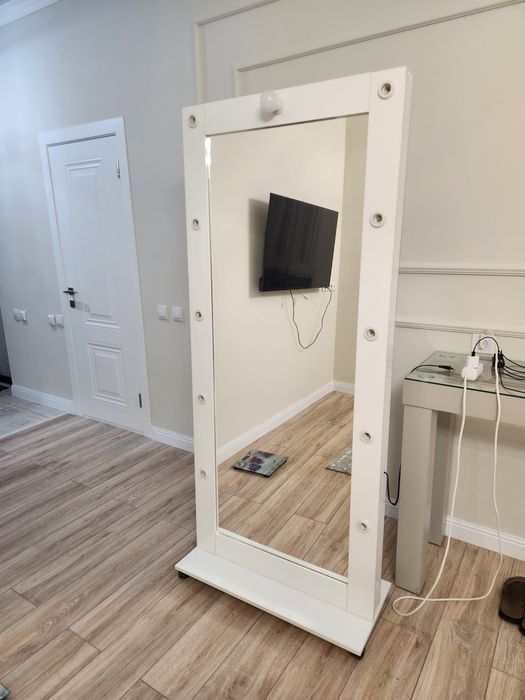 Гримерное зеркало