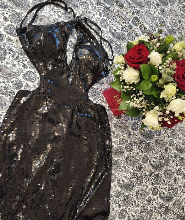 Ефектна вечерна рокля