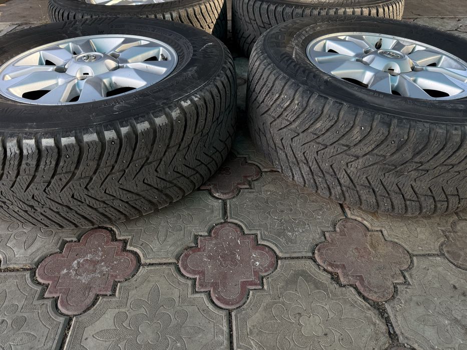 Шины в зборе с дисками