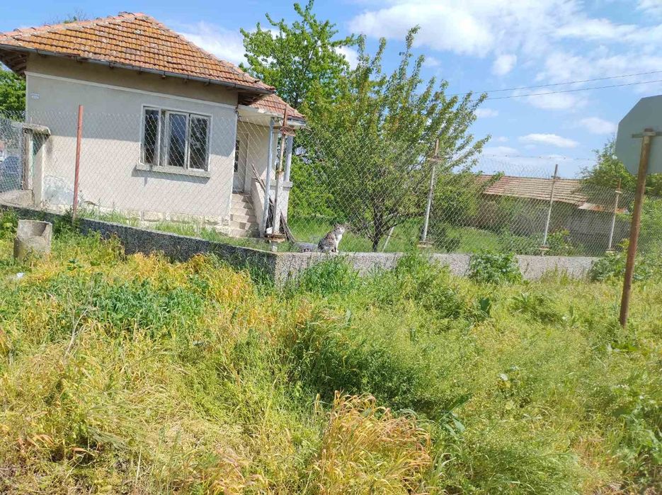 Продава се Къща в Разград, Център - 85 кв.м за 450 €/кв.м - Снимка #1