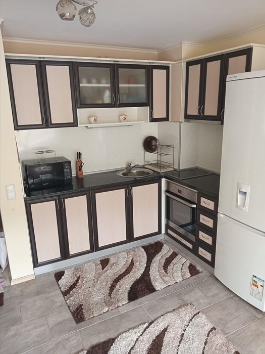 Дава се под наем Тристаен апартамент в София, Манастирски ливади - 100 кв.м за 662.49 € - Снимка #1