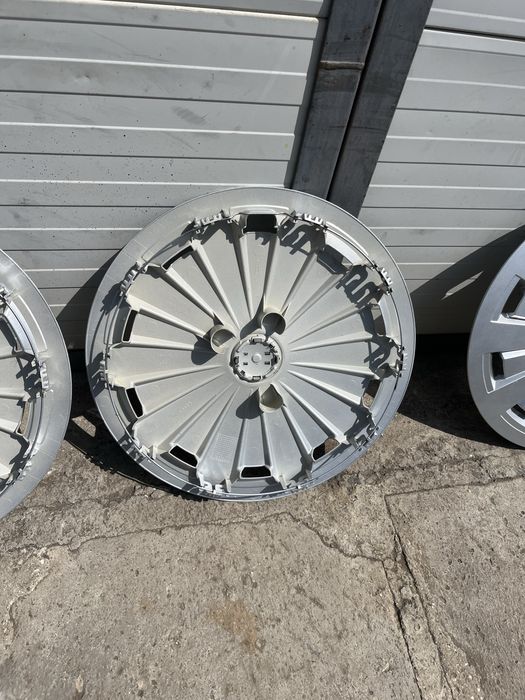 Тасове audi 16 перфектни