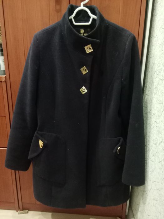 Осеннее женское пальто 5000₸