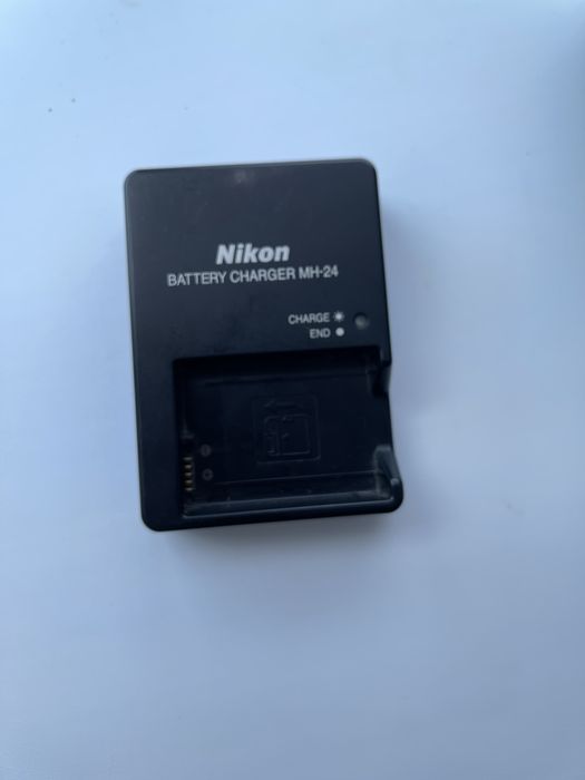 Фотоаппарат Nikon d3100 разбит дисплей