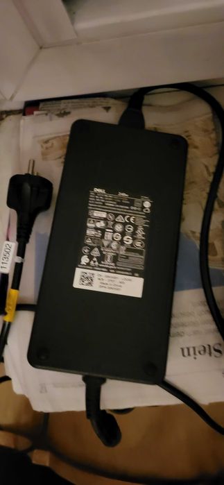 Dell Зарядно оригинално 240watt
