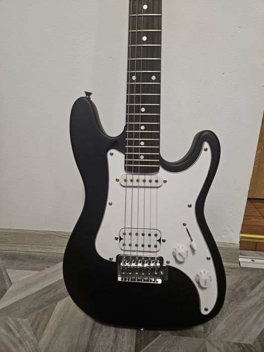 Chitara rock tile + amplificator scream-15 (NEGOCIABIL)