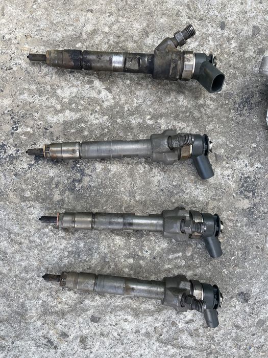 Injector injectoare bmw  n47 143cp e90 e91 e87 e81 e92 f30 f31 e84