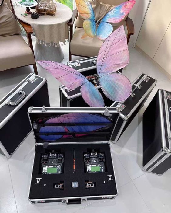 Бабочкии дроны для шоу