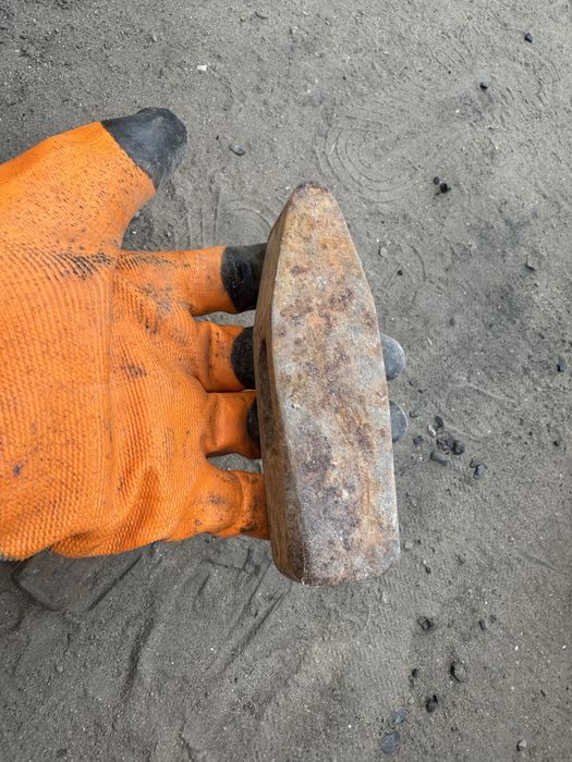 Продам топорики, кувалды, молотки.