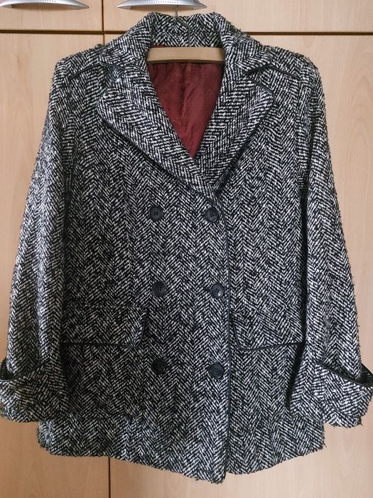 Vând haină primăvară