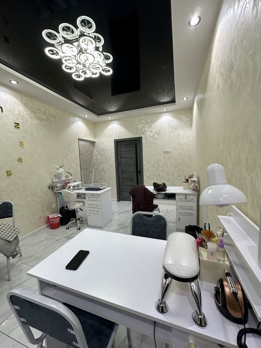 Чиланзар шухрат помещение вдоль дороги офис 54м2