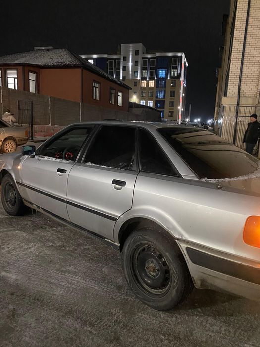 СРОЧНО продаю машину AUDI