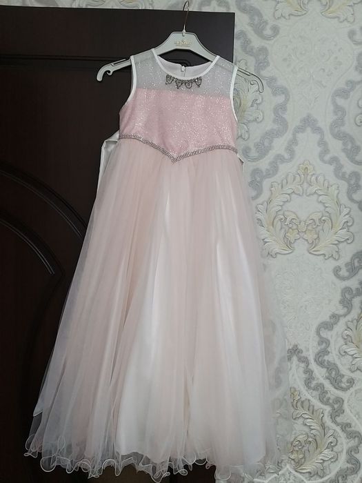 Детские платья на праздник