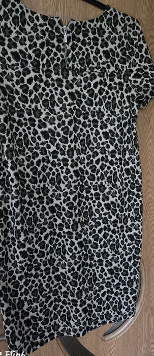 Vand rochita hm animal print