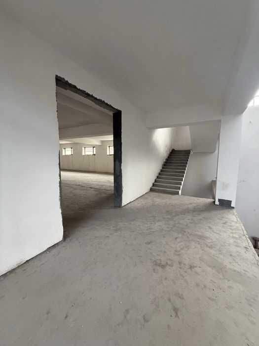 Сдаётся отдельно стоящее здание 2000 м² в районе Максим Горький