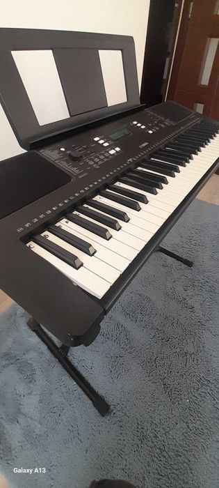 Pian Digital Yamaha PSR-E373
