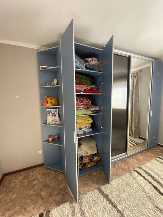 продам шкаф с тумбой