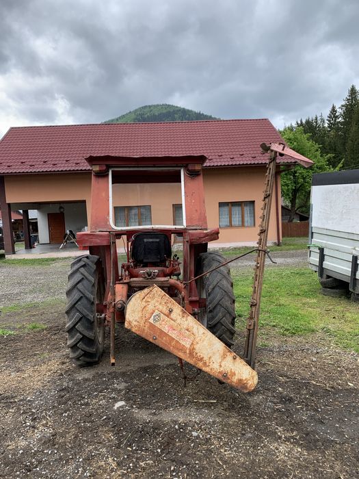 Tractor International 374 + cositoare gaspardo