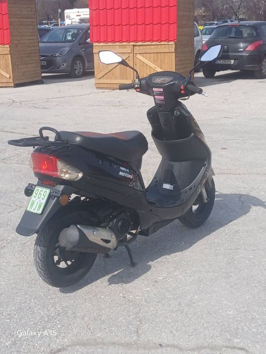 Скутер 50 кубика