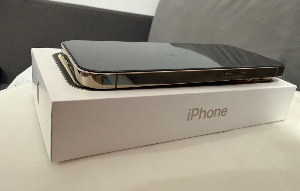 Продавам Iphone 14 pro
