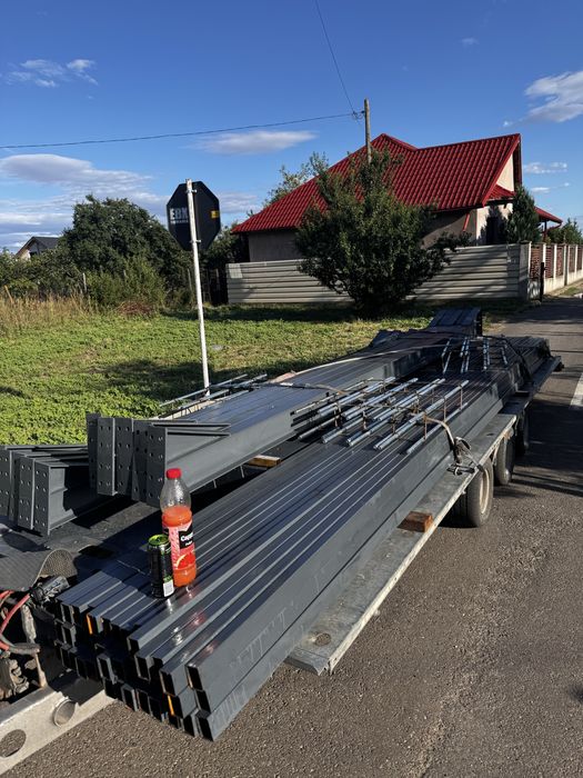 Vand 4 ferme la 8m si 8 stalpi la 4m completa