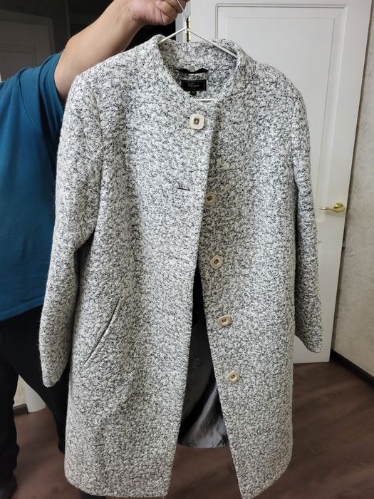 Продам женское пальто
