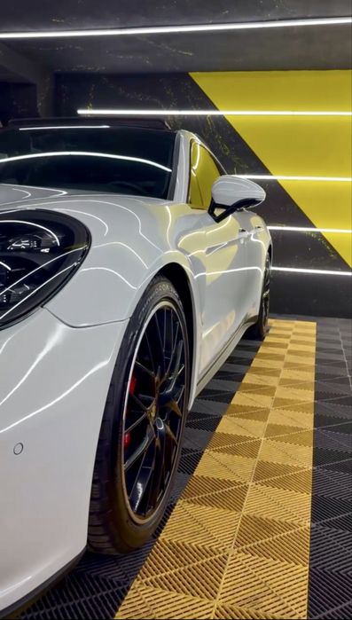 Porsche Panamera Turbo