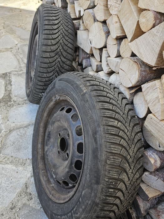 Зимни гуми Hankook с железни джанти 185 65 15