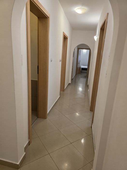 Дава се под наем Четиристаен апартамент в София, Изток - 150 кв.м за 1173 € - Снимка #13