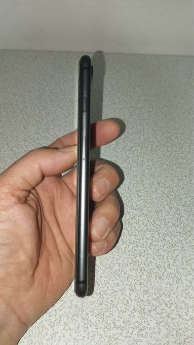 iPhone 8 plus 64 gb blakc