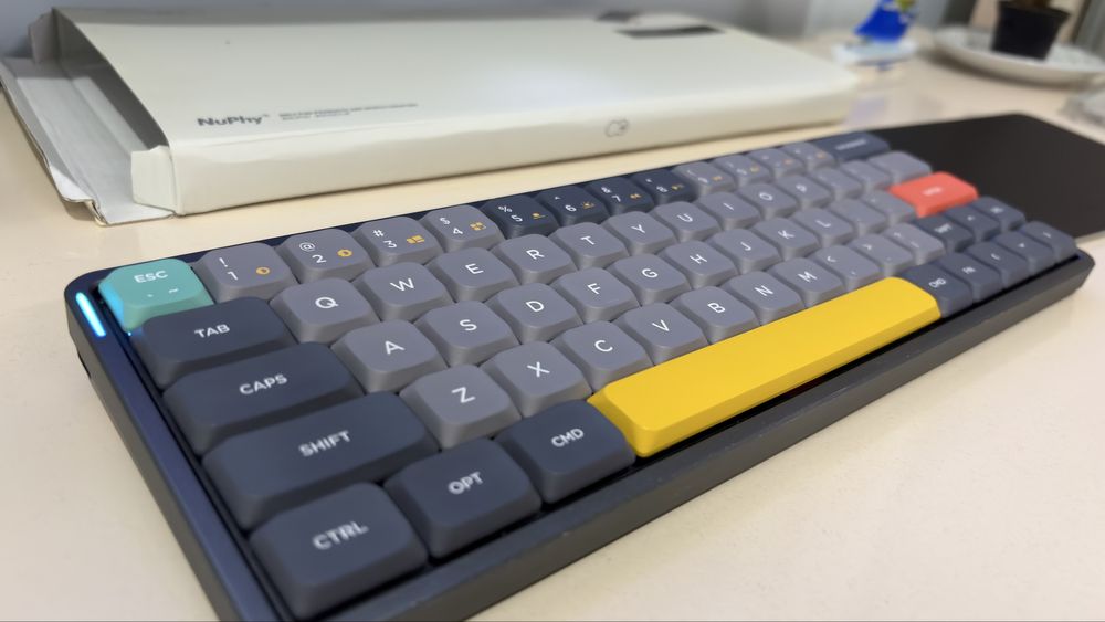 Nuphy Air 60, механическая low profile клавиатура