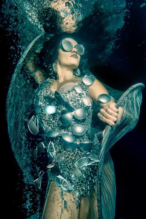 продавам подводен бокс “Ikelite” за Sony RX100V / VA