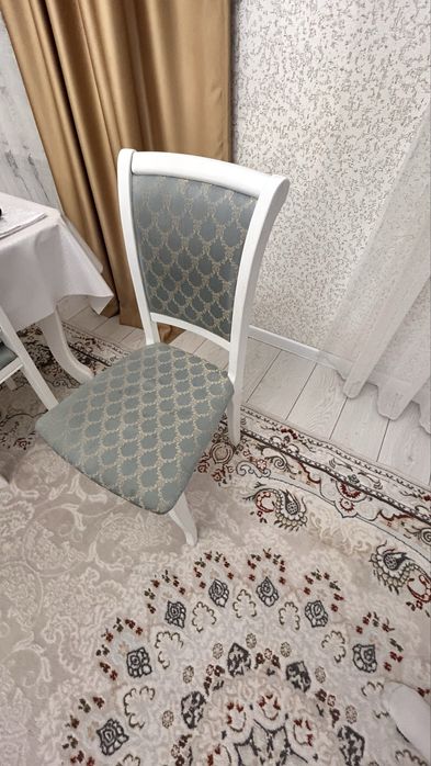 Диван в хорошем состояний