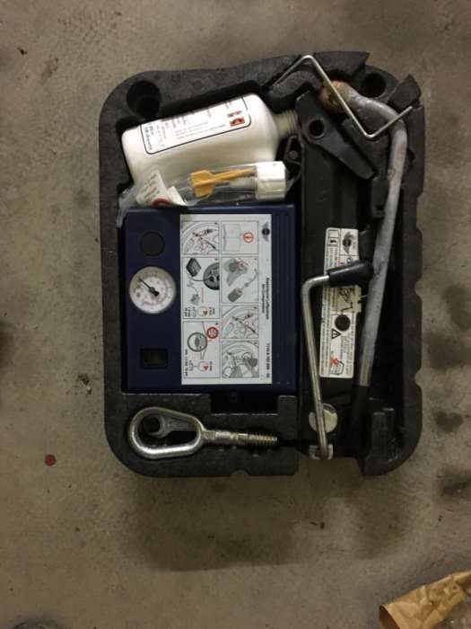 Kit pana. cric, coarba compresor rezerva pentru Mini R50 R56