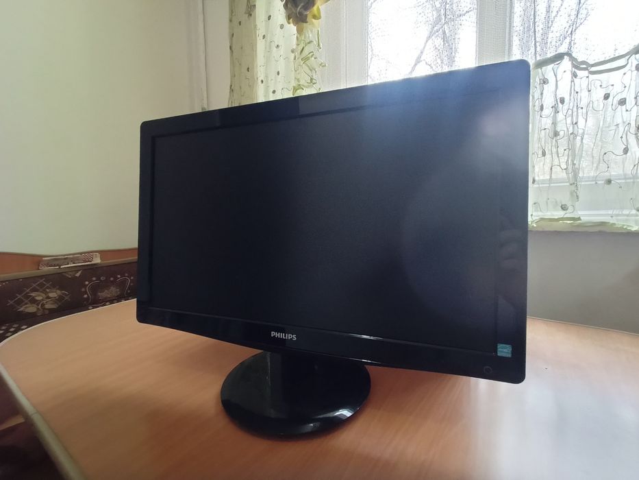 Монитор Philips 22" 1080P, 60Hz