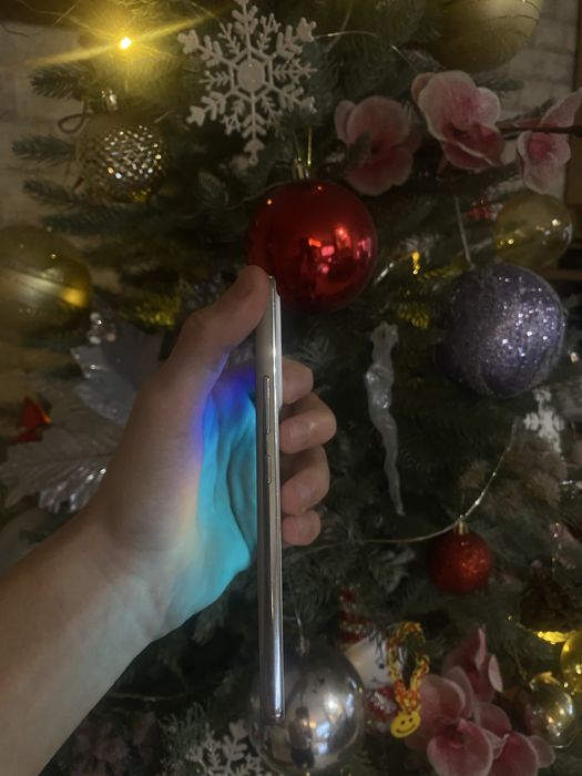 Продам самсунг а 53 идеал