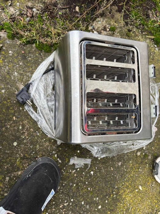 vand vesela si echipamente pentru restaurant