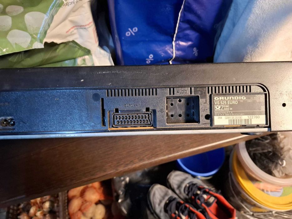 Video Grundig model VS 525, totul original + telecomanda si functional