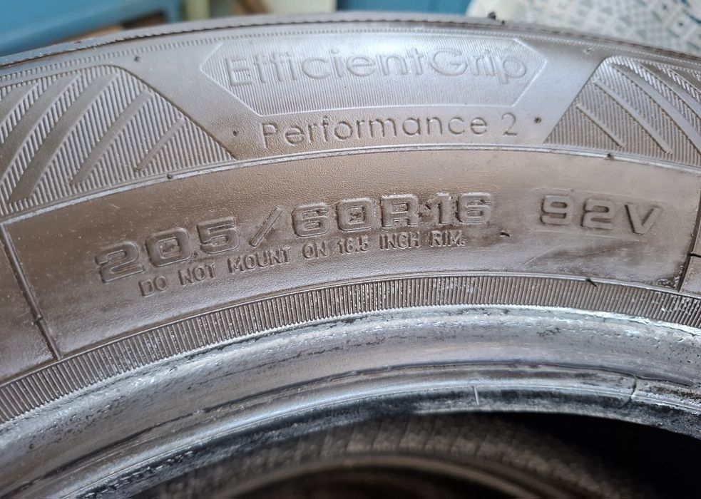 Anvelope Goodyear vara 205 60 16 (2023)